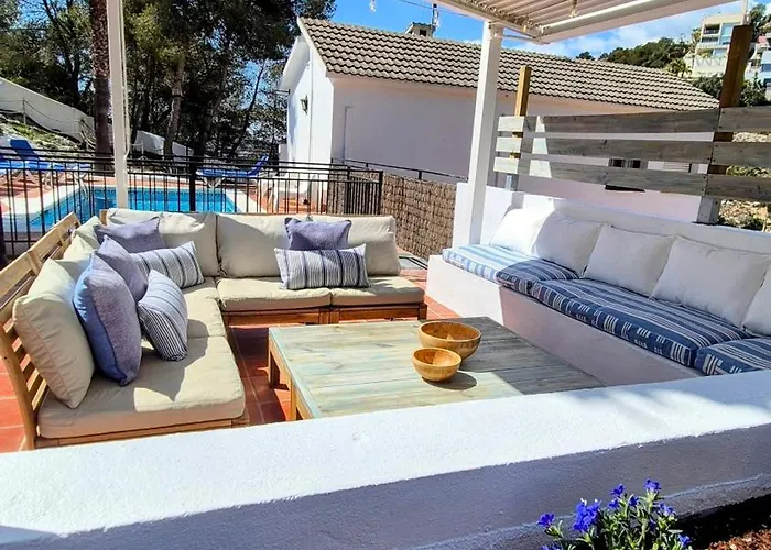 Casa vacanze Sitges, Big House With Pool