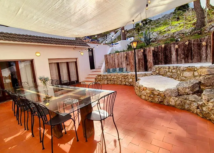 Sitges, Big House With Pool Сasa de vacaciones *