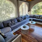 Tatil Evi Sitges, Big House With Pool *