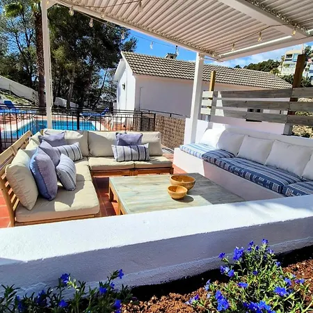 Holiday home Sitges, Big House With Pool