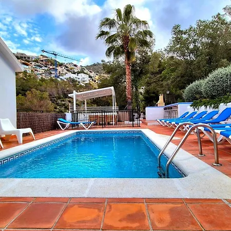 بيت للعطل Sitges, Big House With Pool سيدجيس